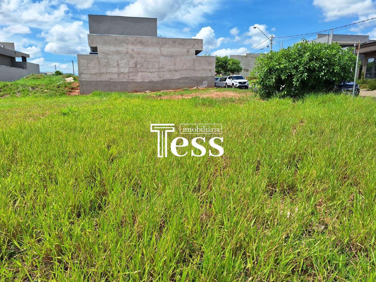Terreno / Lote / Condomínio  à venda, 376m² — foto 1 de 3