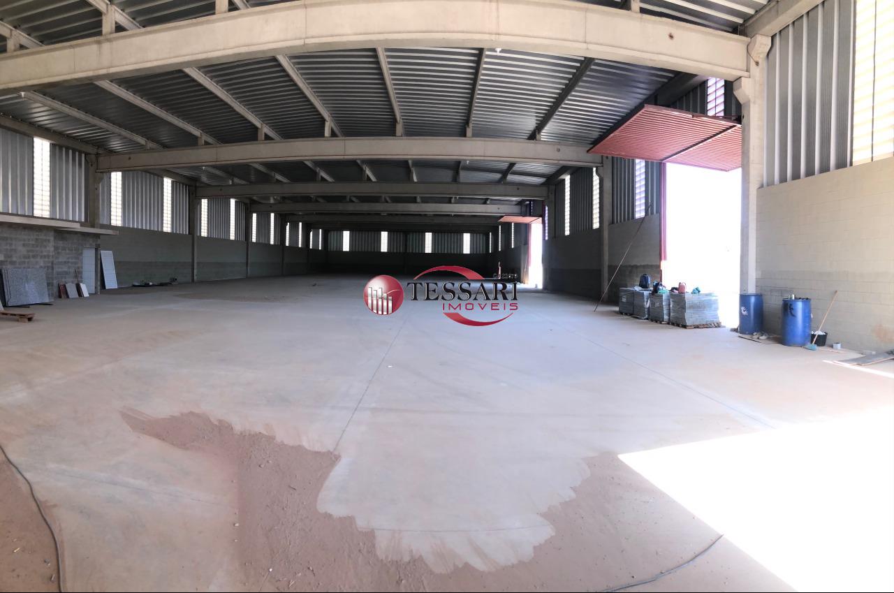 Loja / Salão / Ponto Comercial para aluguel, 2000m² — foto 4 de 8