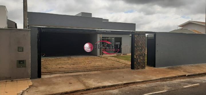 Casa com 3 quartos à venda, 210m² — foto 1 de 16