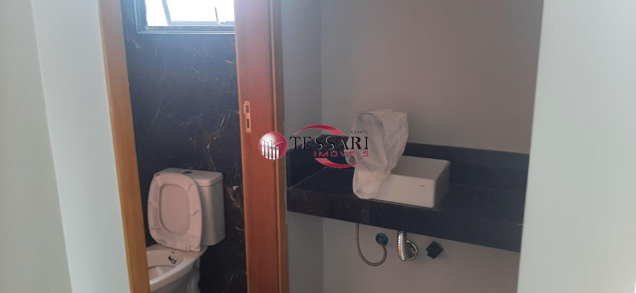 Casa com 3 quartos à venda, 210m² — foto 11 de 16
