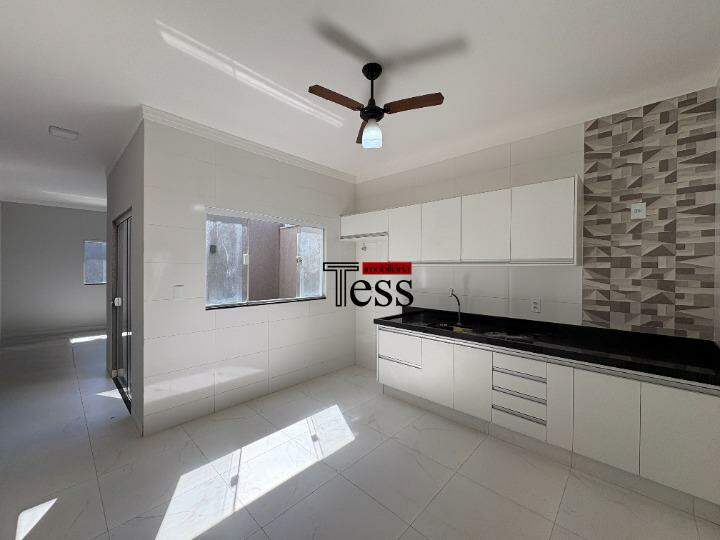 Casa com 3 quartos para aluguel, 120m² — foto 9 de 30