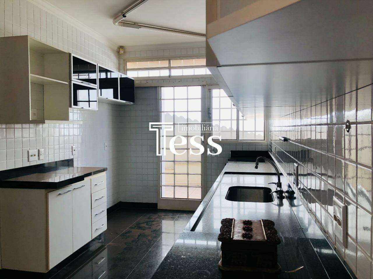 Imóvel Comercial com 3 quartos para aluguel, 307m² — foto 20 de 25