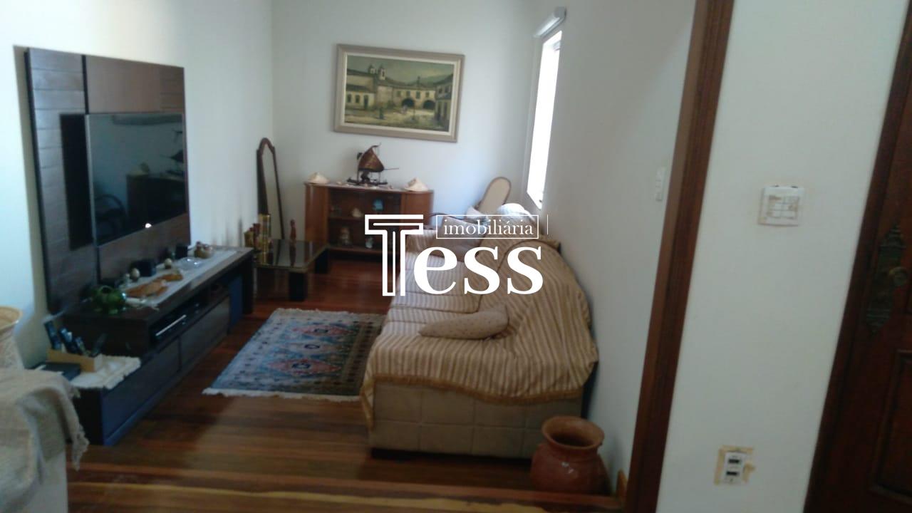 Casa com 5 quartos à venda, 638m² — foto 4 de 30