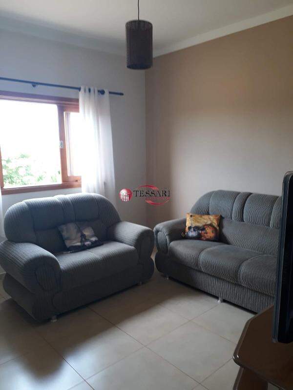 Fazenda / Sítio / Chácara com 3 quartos à venda, 240m² — foto 3 de 23
