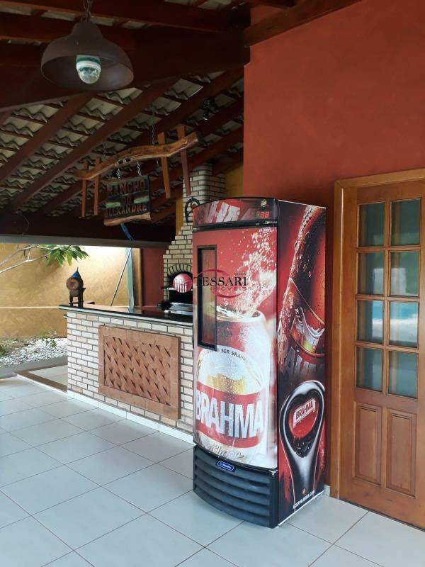 Fazenda / Sítio / Chácara com 3 quartos à venda, 240m² — foto 18 de 23