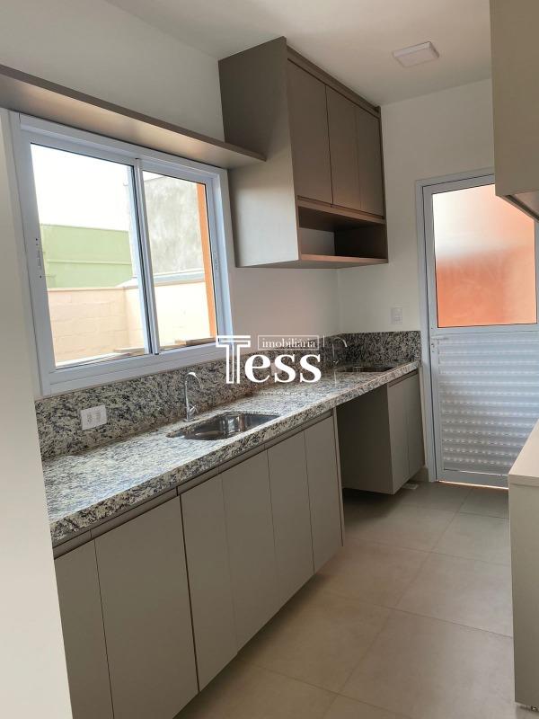 Casa de Condomínio com 2 quartos para aluguel, 105m² — foto 3 de 12