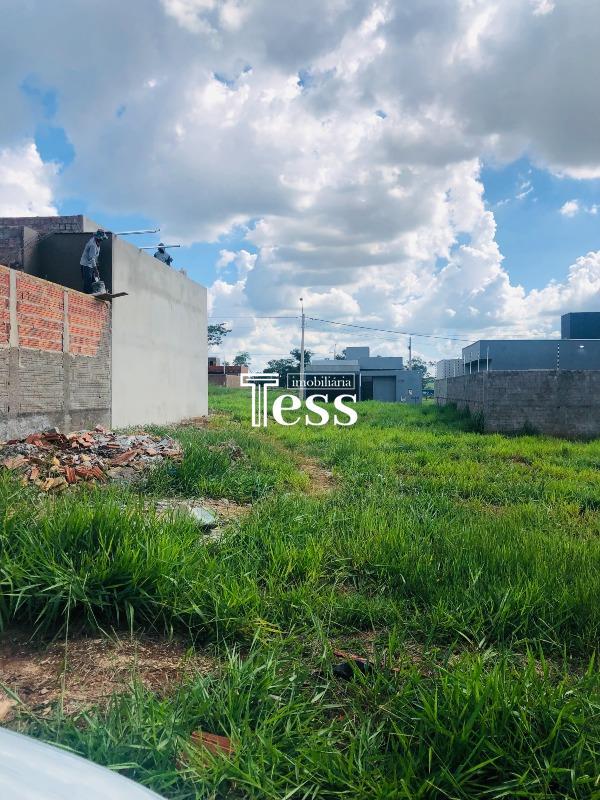 Terreno / Lote / Condomínio à venda, 200m² — foto 1 de 2