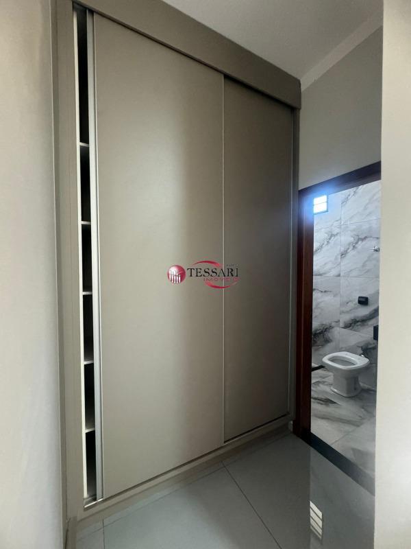 Casa com 3 quartos à venda, 275m² — foto 22 de 30