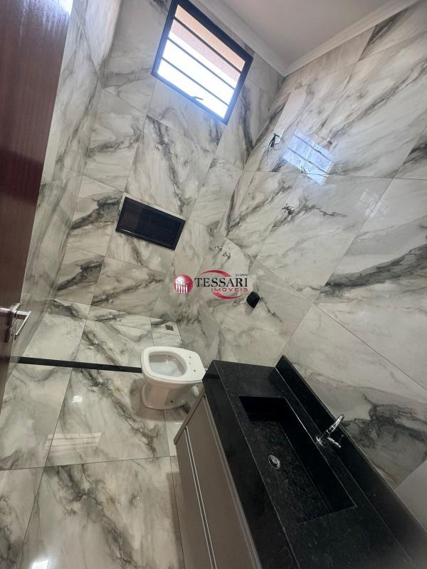 Casa com 3 quartos à venda, 275m² — foto 19 de 30