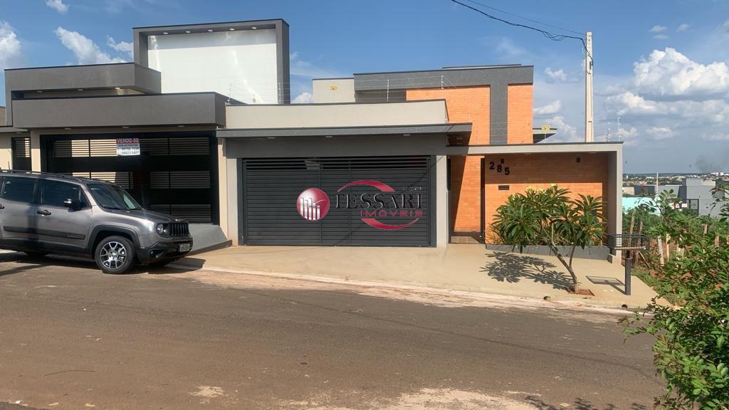Casa com 3 quartos à venda, 275m² — foto 1 de 30