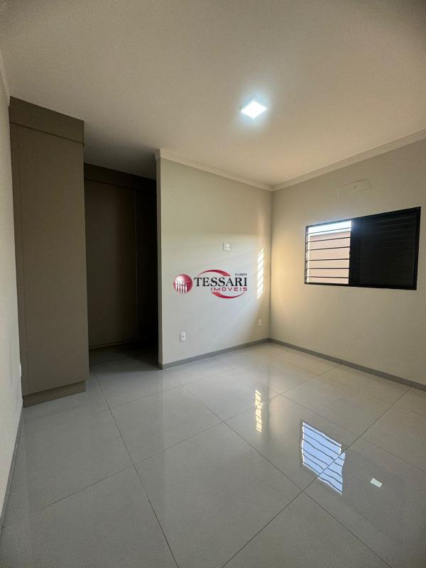 Casa com 3 quartos à venda, 275m² — foto 23 de 30