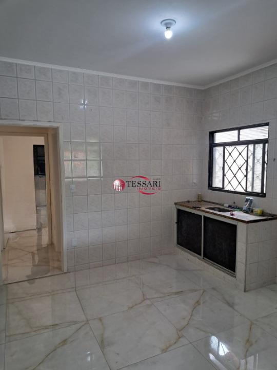 Casa com 3 quartos para aluguel, 100m² — foto 4 de 10