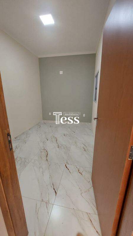 Casa com 3 quartos à venda, 92m² — foto 9 de 13