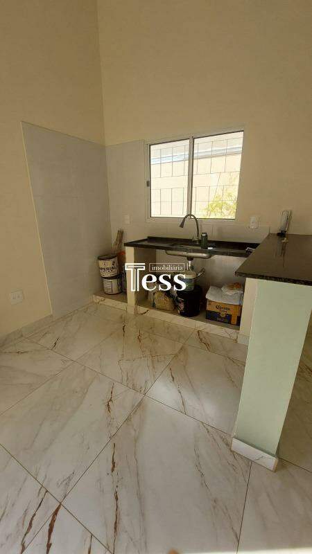 Casa com 3 quartos à venda, 92m² — foto 4 de 13