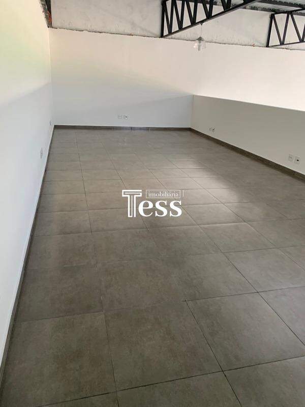 Loja / Salão / Ponto Comercial à venda, 219m² — foto 3 de 9