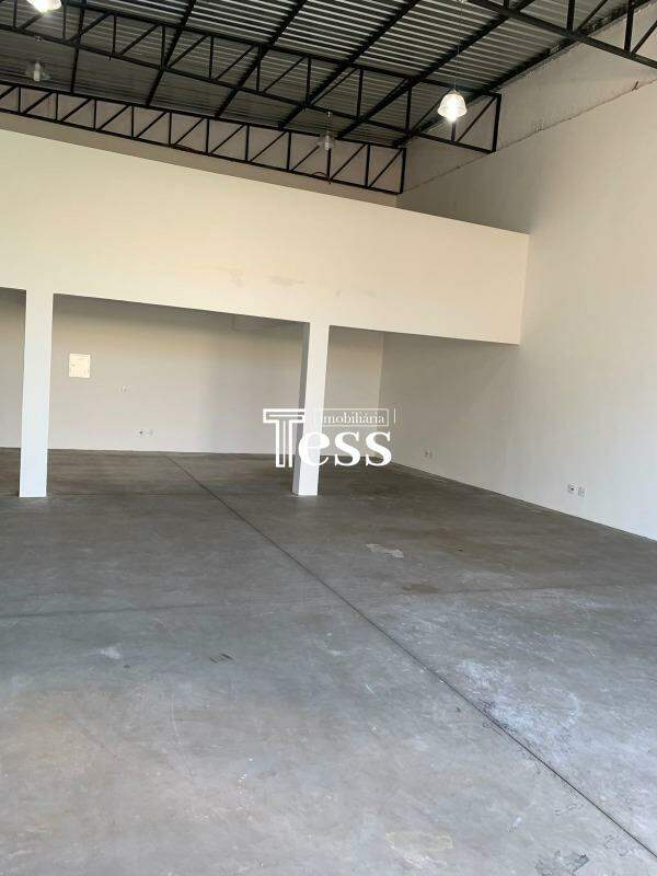 Loja / Salão / Ponto Comercial à venda, 219m² — foto 4 de 9