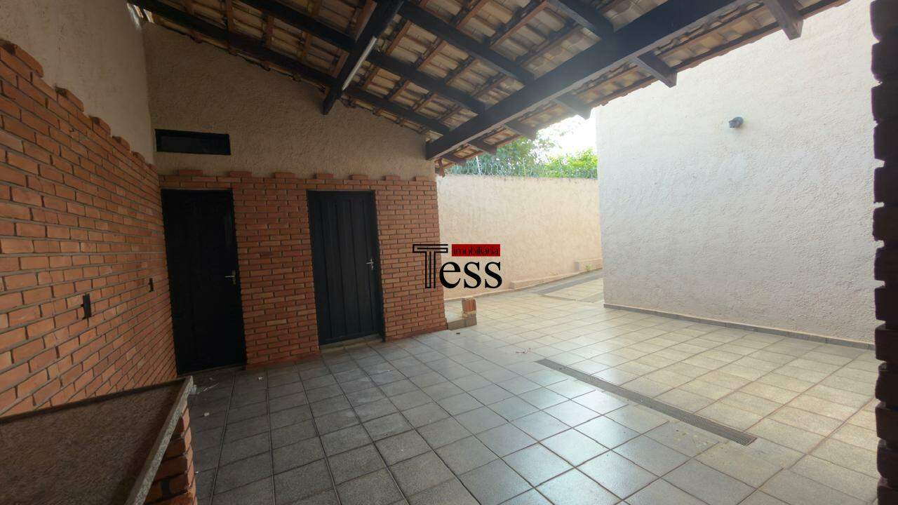 Casa com 4 quartos à venda, 360m² — foto 25 de 30