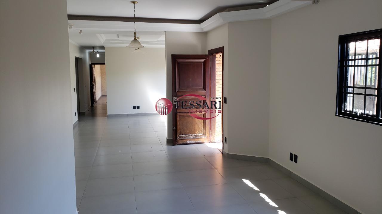 Casa com 4 quartos à venda, 360m² — foto 4 de 30