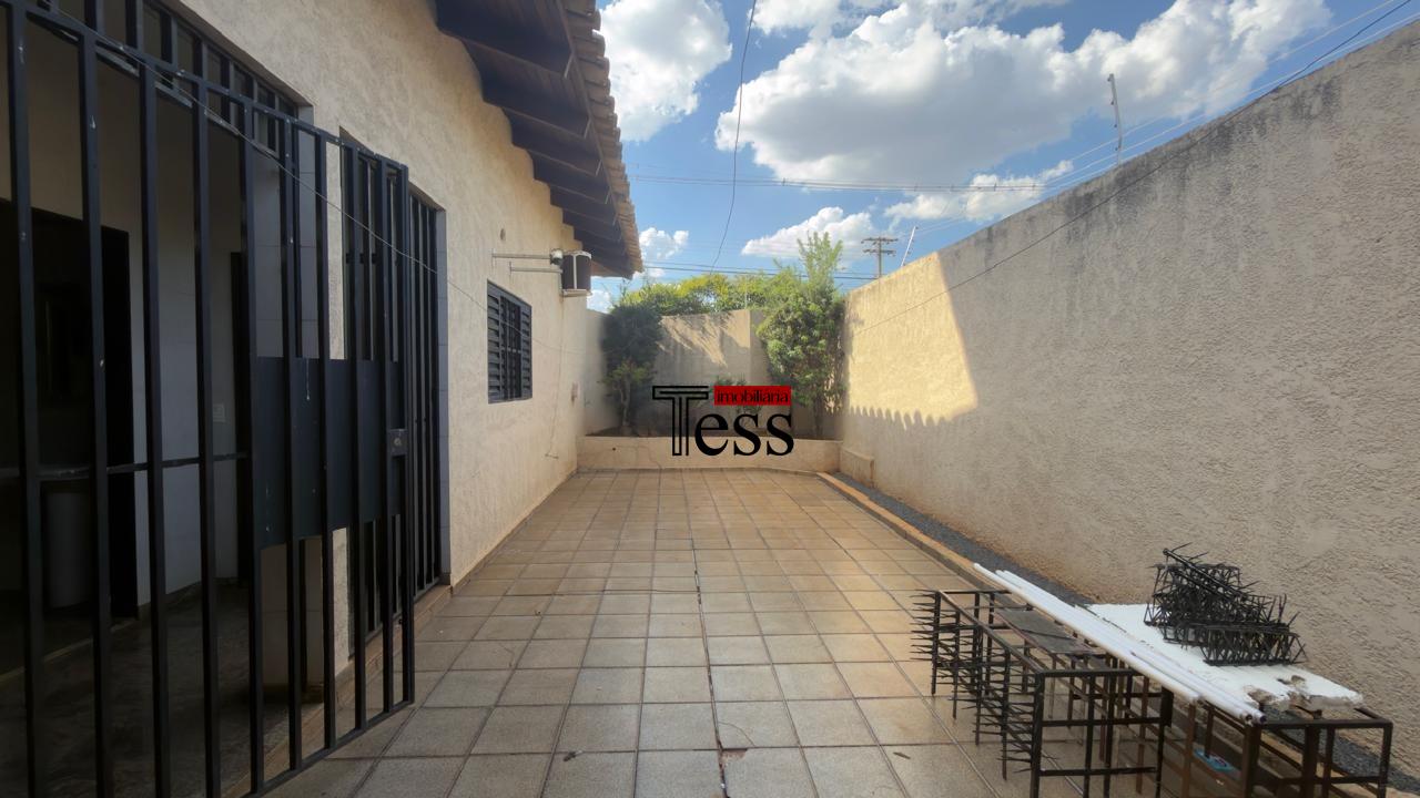 Casa com 4 quartos à venda, 360m² — foto 24 de 30