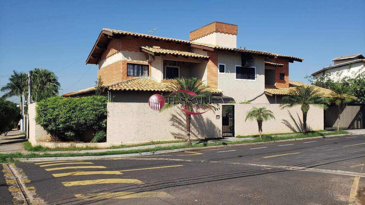 Casa com 4 quartos à venda, 360m² — foto 1 de 30