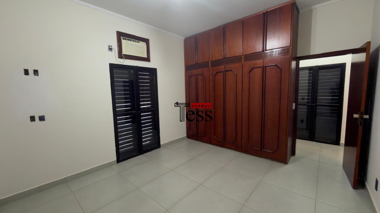 Casa com 4 quartos à venda, 360m² — foto 13 de 30