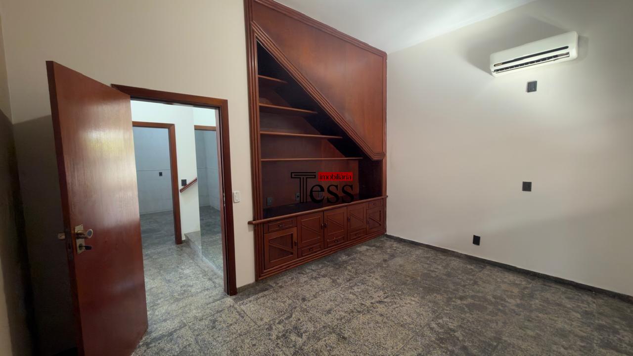 Casa com 4 quartos à venda, 360m² — foto 20 de 30
