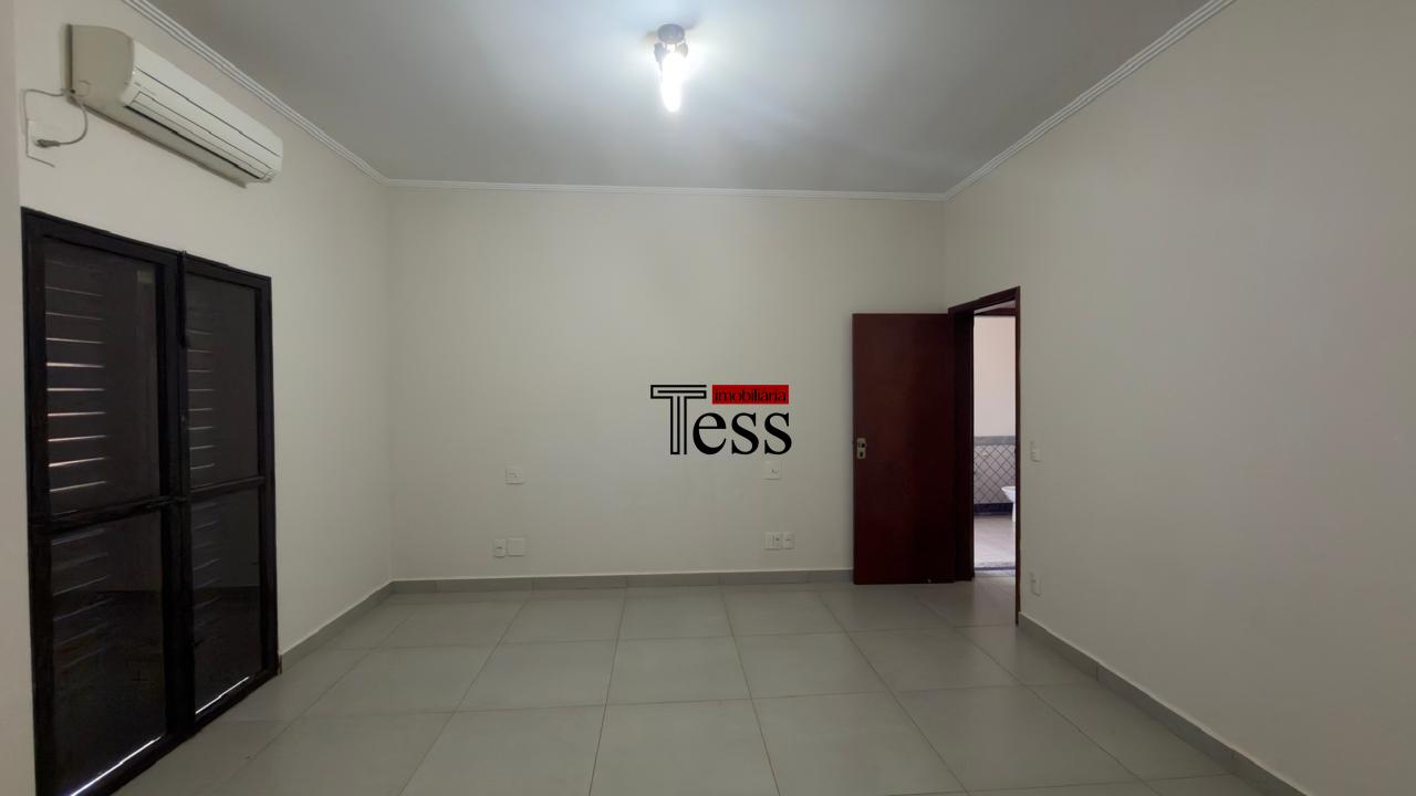 Casa com 4 quartos à venda, 360m² — foto 16 de 30