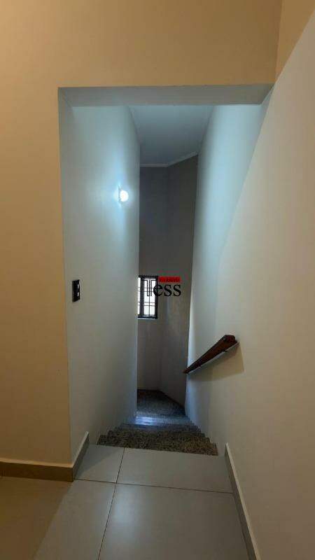 Casa com 4 quartos à venda, 360m² — foto 12 de 30