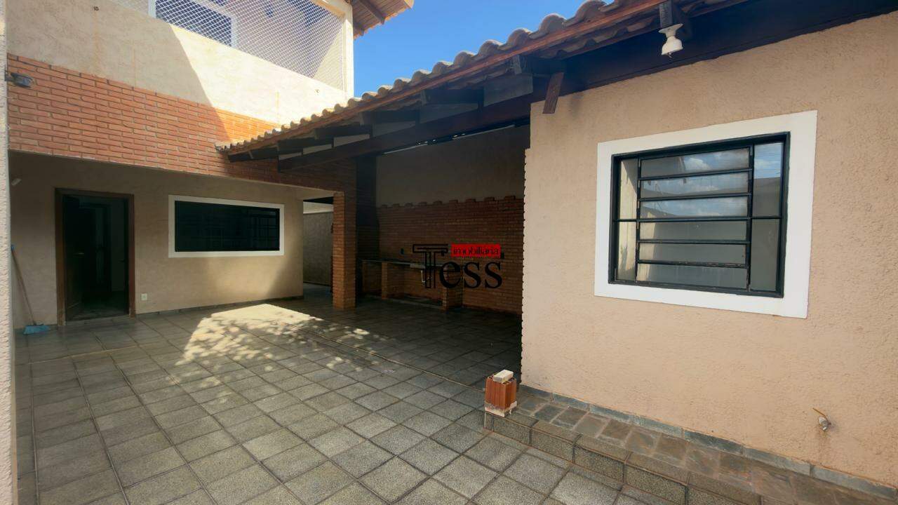 Casa com 4 quartos à venda, 360m² — foto 23 de 30