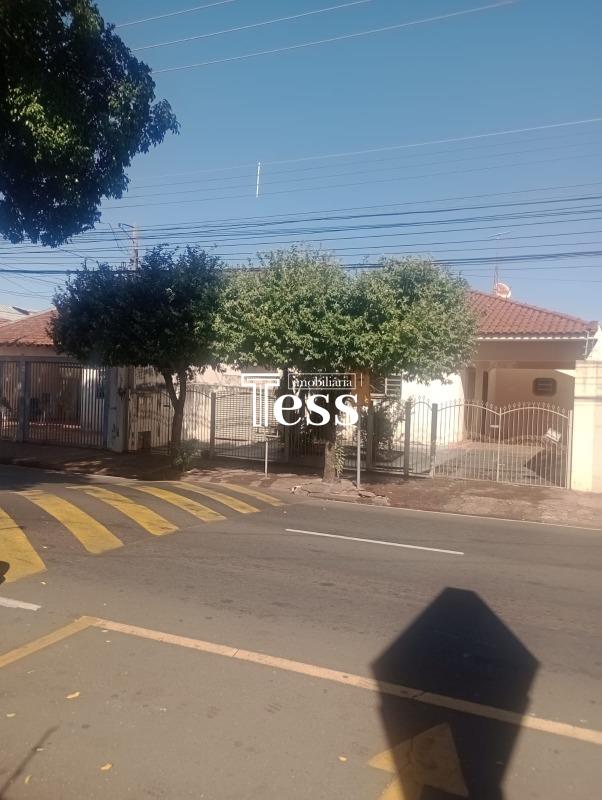 Casa com 3 quartos para aluguel, 120m² — foto 1 de 14