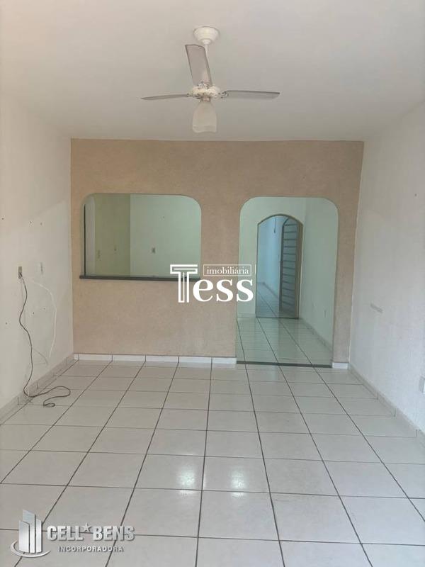 Casa com 3 quartos para aluguel, 90m² — foto 2 de 15
