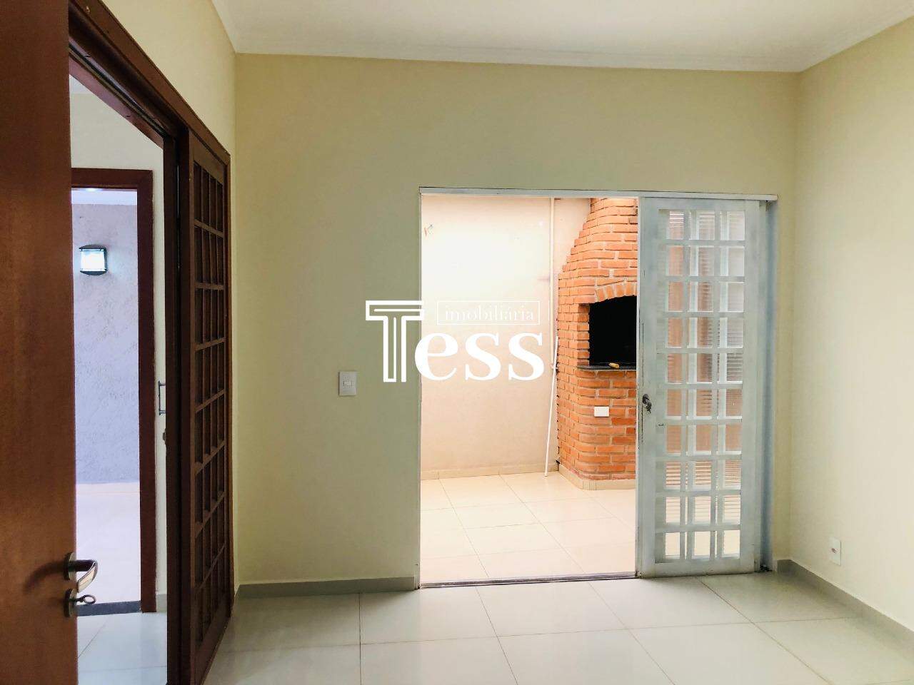 Casa com 3 quartos para aluguel, 166m² — foto 8 de 24
