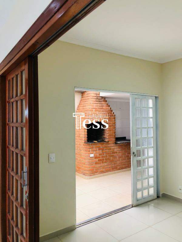 Casa com 3 quartos para aluguel, 166m² — foto 5 de 24