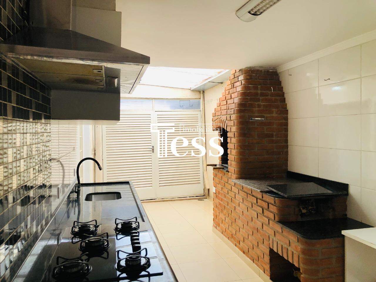 Casa com 3 quartos para aluguel, 166m² — foto 13 de 24