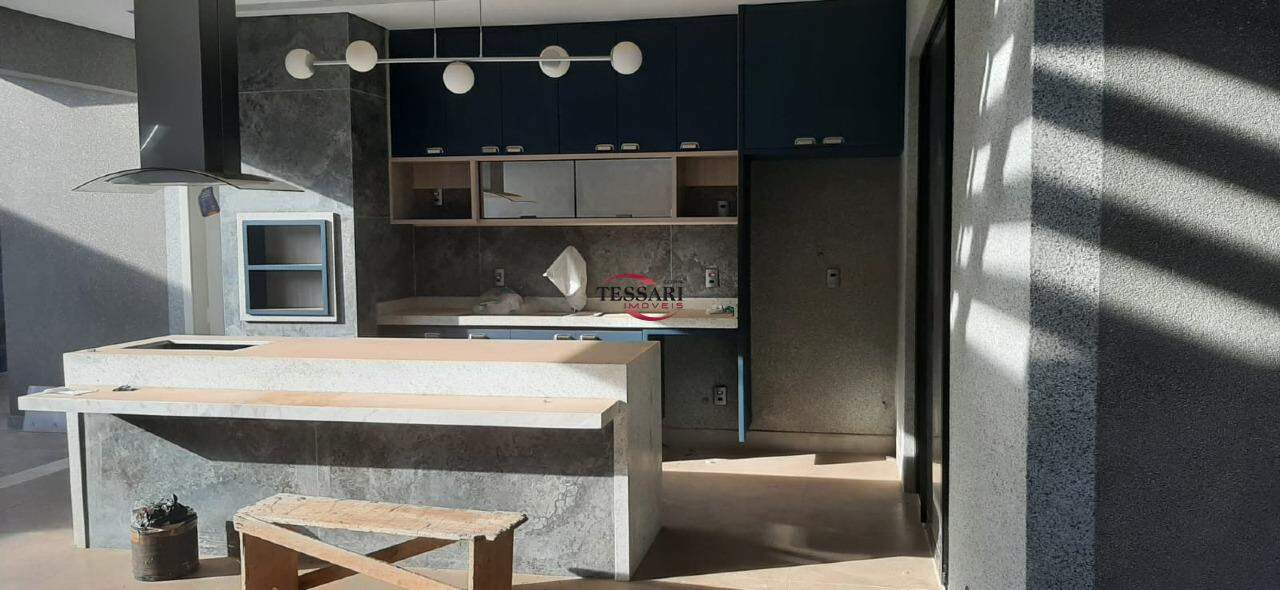 Casa de Condomínio com 3 quartos à venda, 224m² — foto 10 de 30