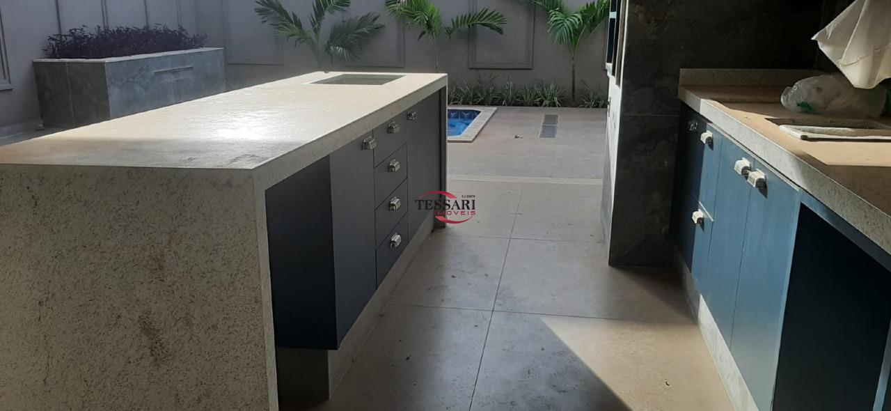 Casa de Condomínio com 3 quartos à venda, 224m² — foto 8 de 30