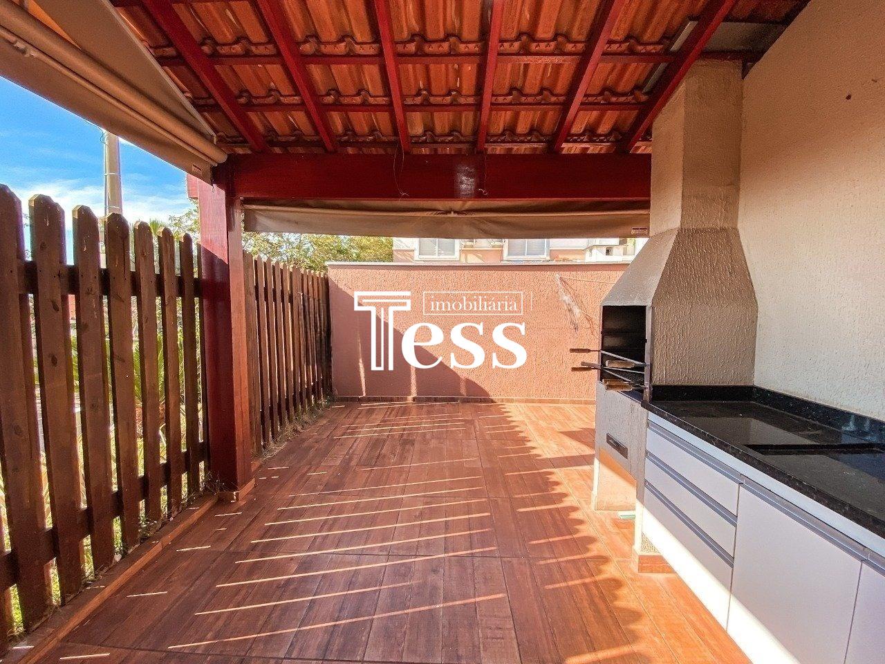 Casa de Condomínio com 3 quartos para aluguel, 140m² — foto 2 de 15