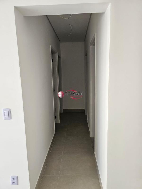 Apartamento com 3 quartos à venda, 81m² — foto 4 de 10