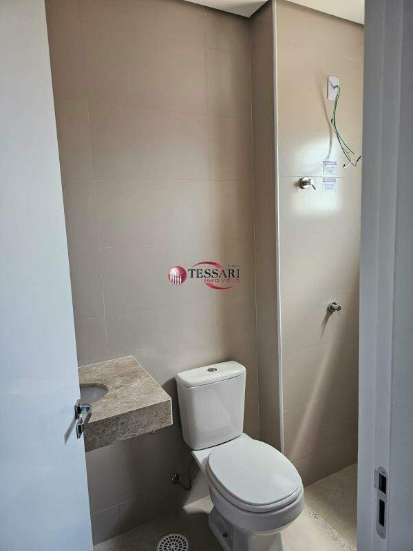 Apartamento com 3 quartos à venda, 81m² — foto 6 de 10