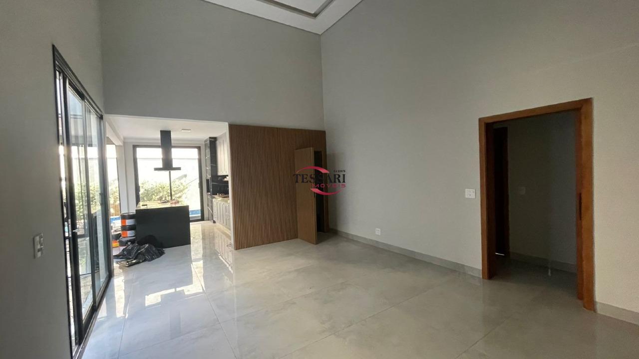 Casa de Condomínio com 3 quartos para aluguel, 170m² — foto 4 de 26