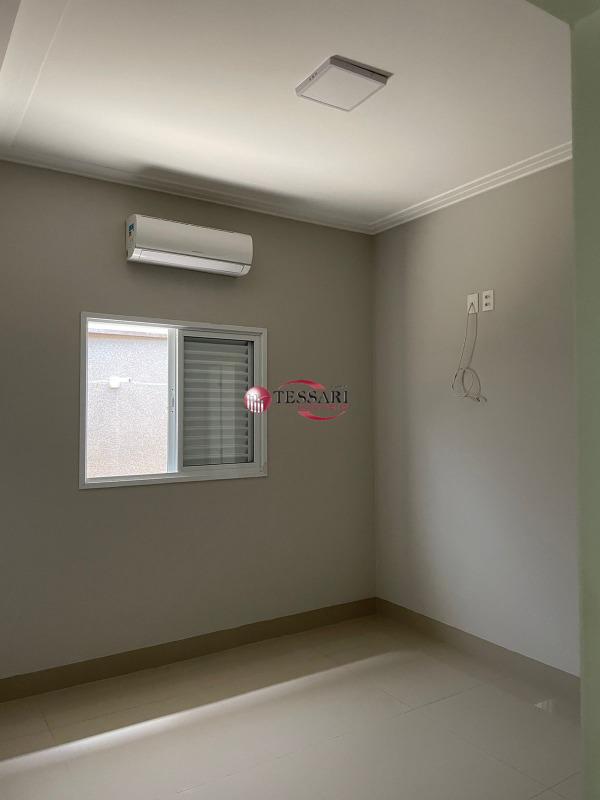 Casa de Condomínio com 4 quartos à venda, 270m² — foto 21 de 29