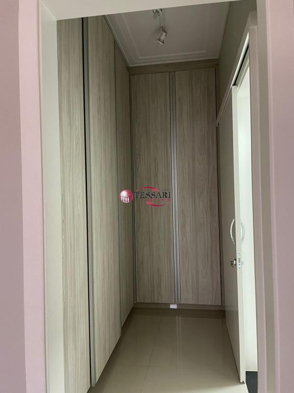 Casa de Condomínio com 4 quartos à venda, 270m² — foto 19 de 29