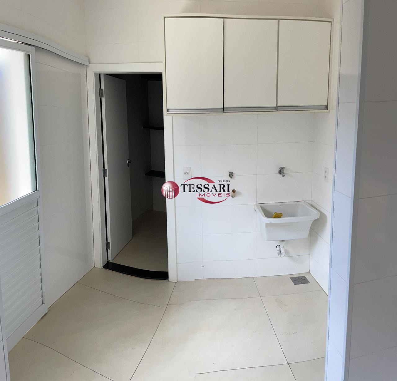 Casa de Condomínio com 4 quartos à venda, 270m² — foto 13 de 29
