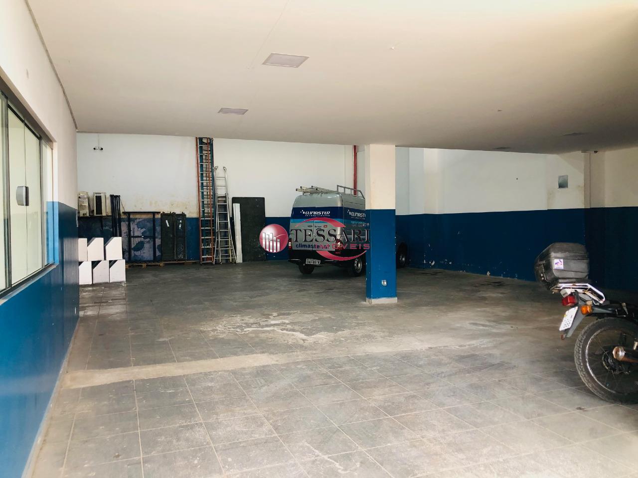Loja / Salão / Ponto Comercial à venda, 1900m² — foto 10 de 11