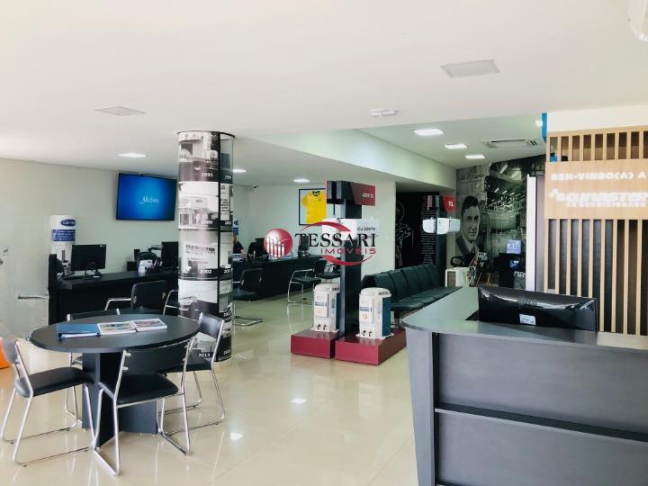 Loja / Salão / Ponto Comercial à venda, 1900m² — foto 3 de 11