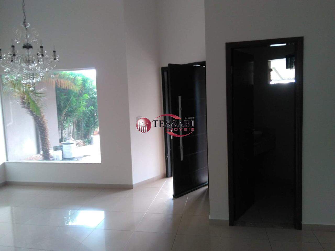 Casa de Condomínio com 3 quartos à venda, 180m² — foto 3 de 28
