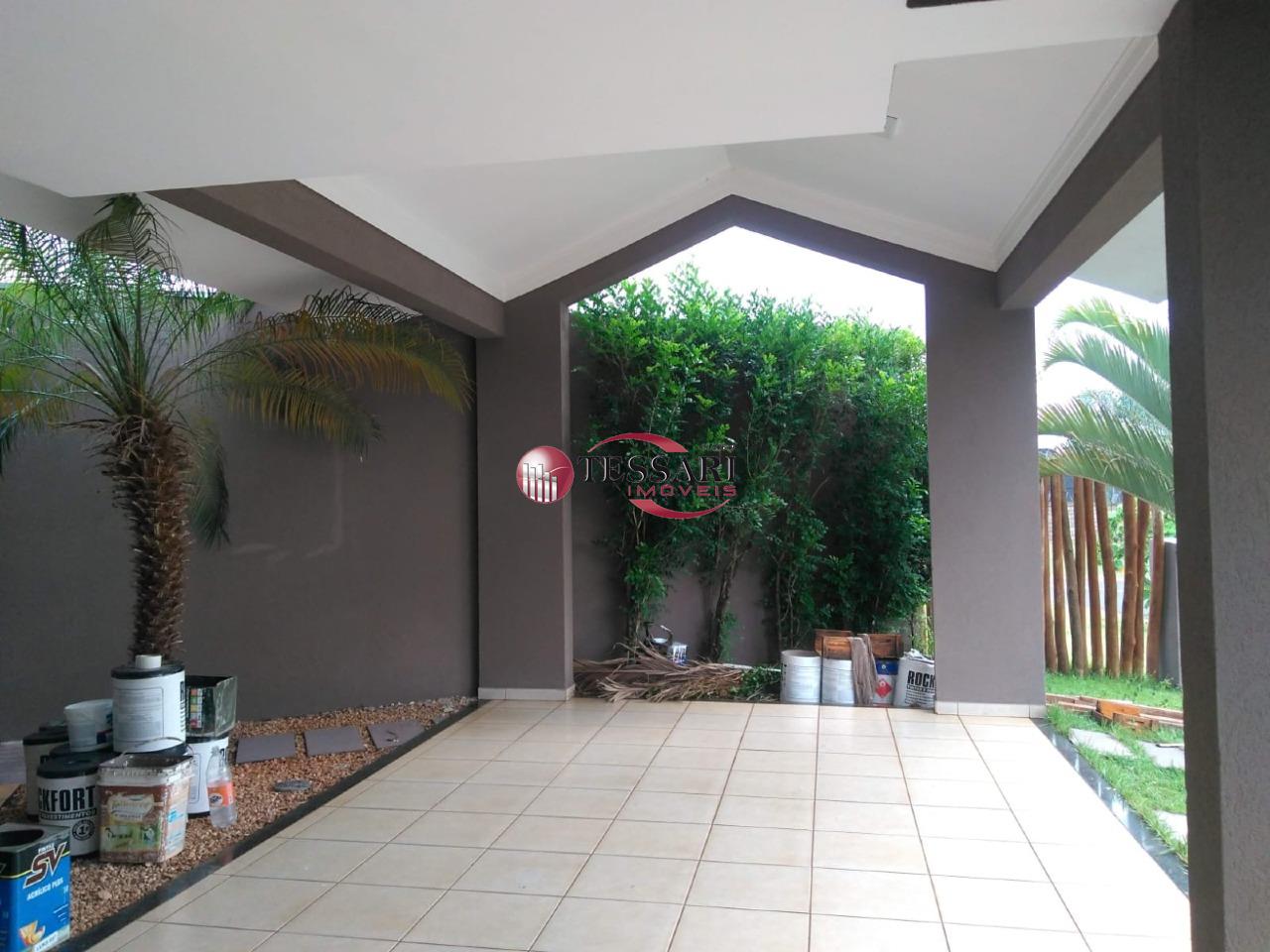 Casa de Condomínio com 3 quartos à venda, 180m² — foto 2 de 28