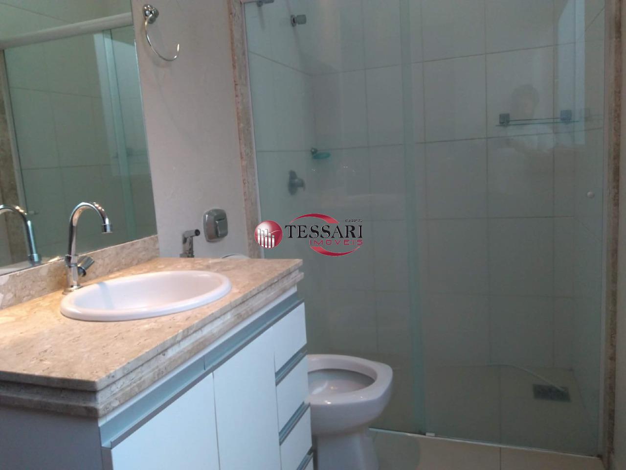 Casa de Condomínio com 3 quartos para aluguel, 180m² — foto 21 de 28