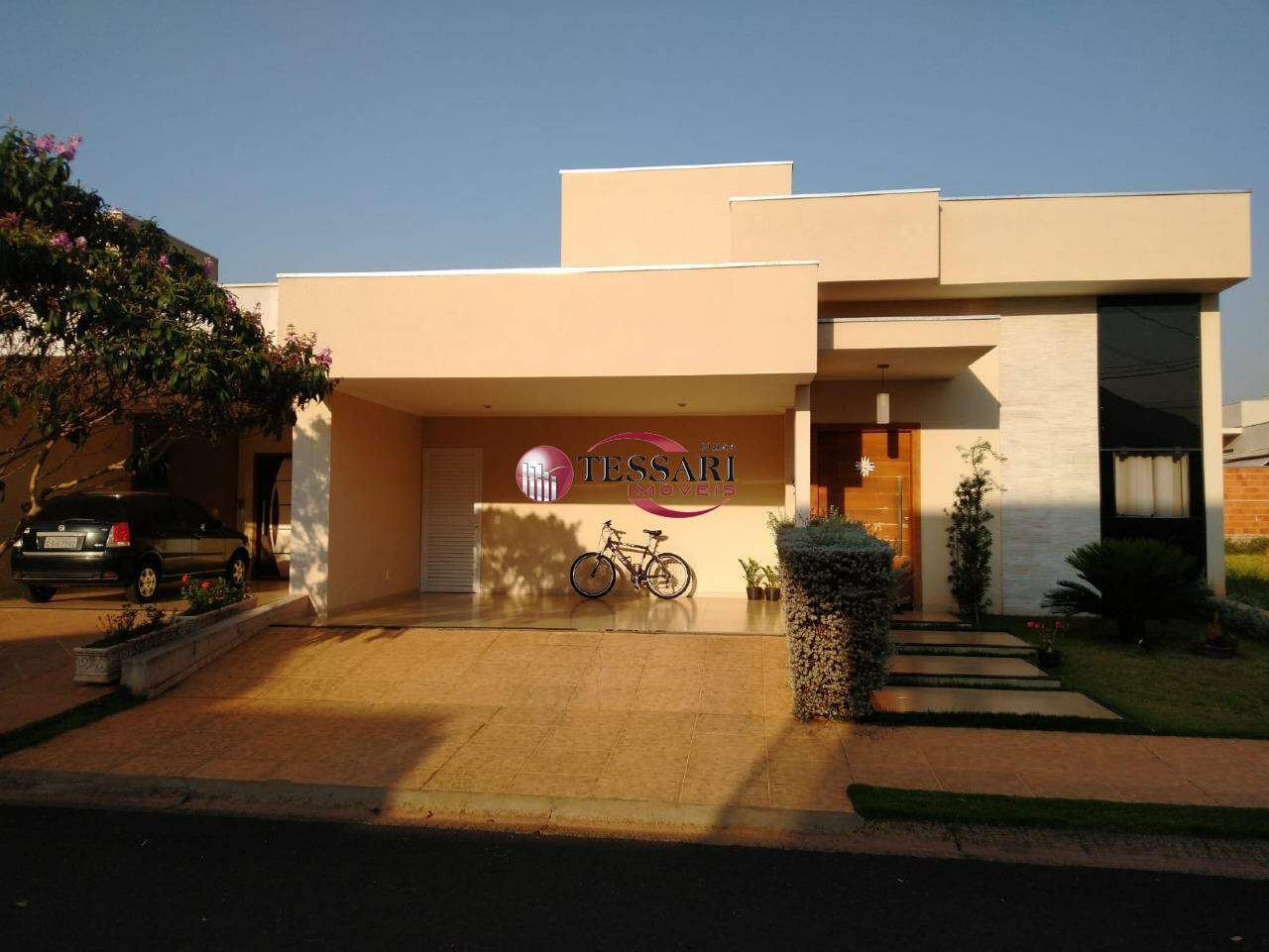 Casa de Condomínio com 3 quartos à venda, 160m² — foto 1 de 20