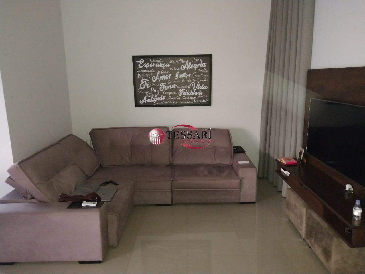 Casa de Condomínio com 3 quartos à venda, 160m² — foto 4 de 20